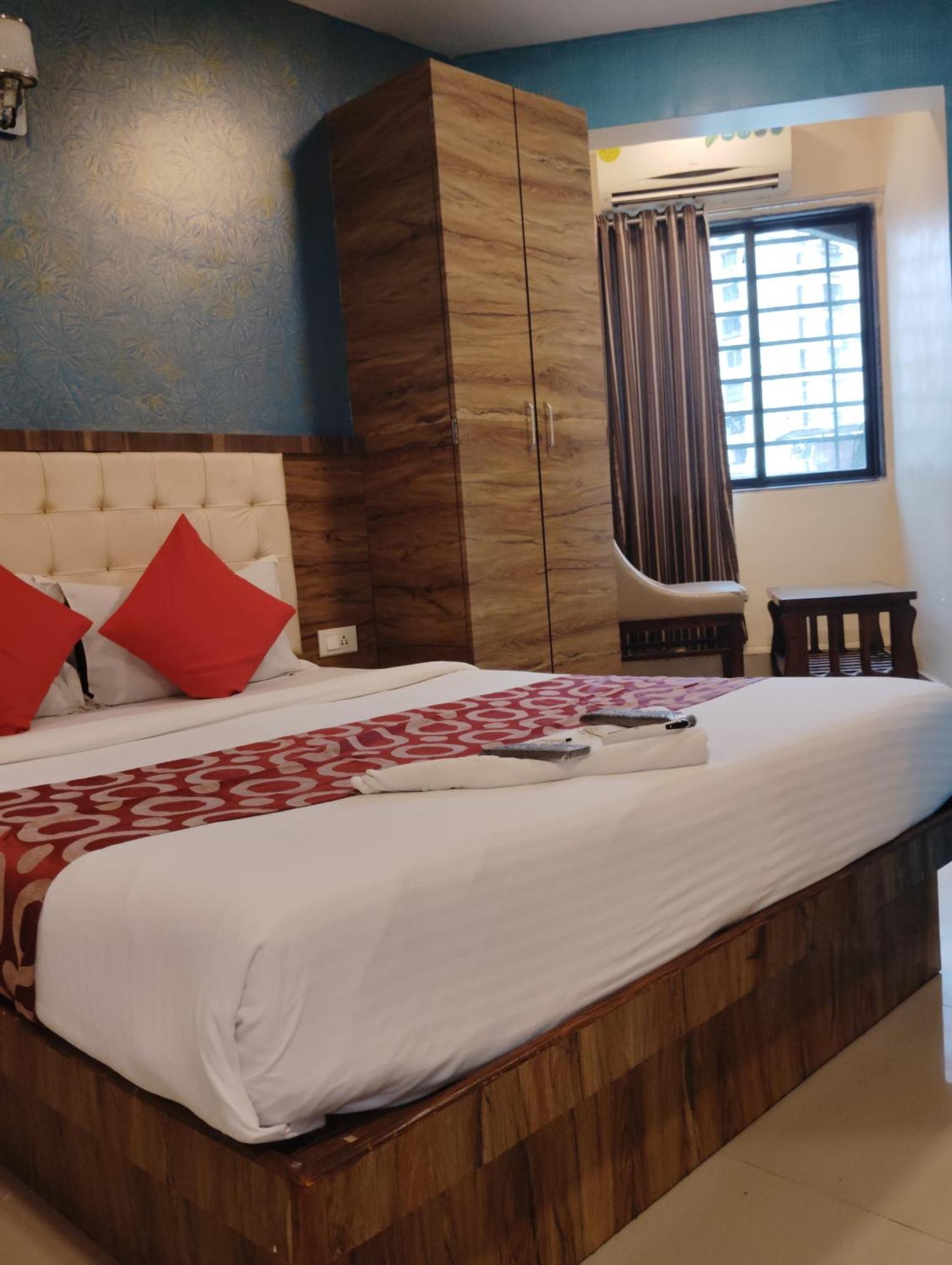 Hotel Golden Park Near Nesco Bombay Extérieur photo