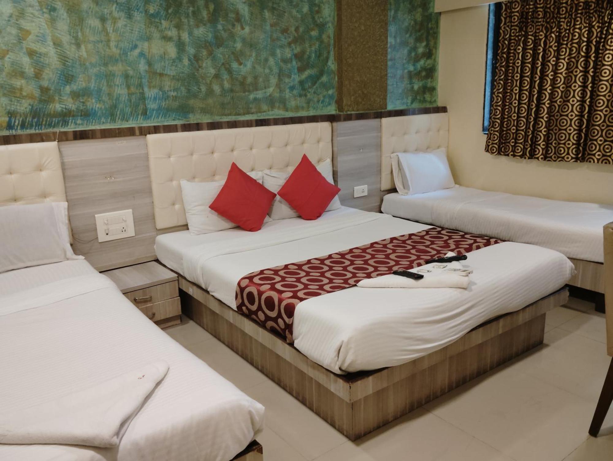 Hotel Golden Park Near Nesco Bombay Extérieur photo