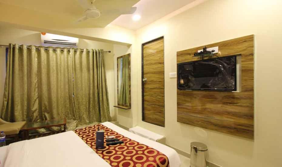 Hotel Golden Park Near Nesco Bombay Extérieur photo