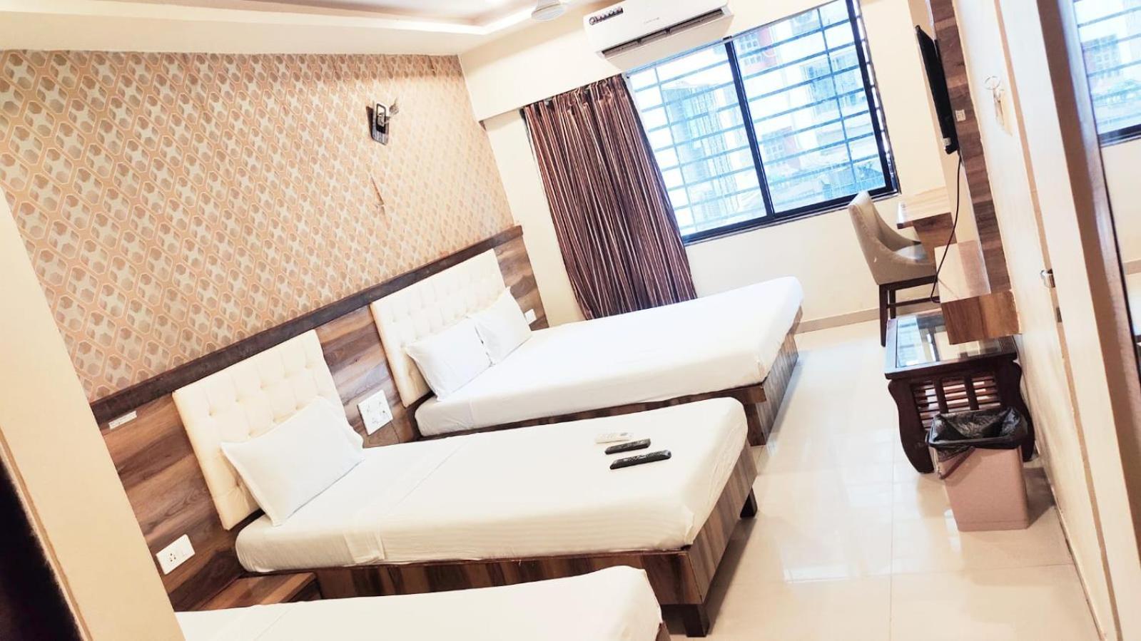 Hotel Golden Park Near Nesco Bombay Extérieur photo
