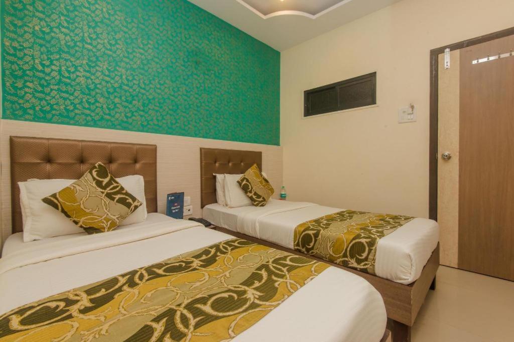 Hotel Golden Park Near Nesco Bombay Extérieur photo